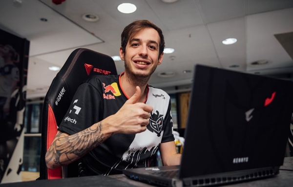 Meiko ： 这是我时隔多年的第二次MSI，这次目标先定到四强吧